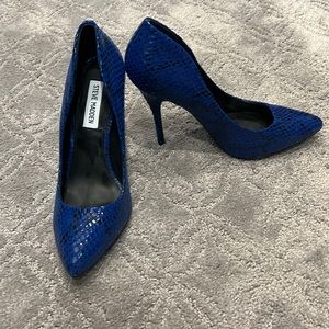 Steve Madden Carrie heel blue snakeskin size 7.5